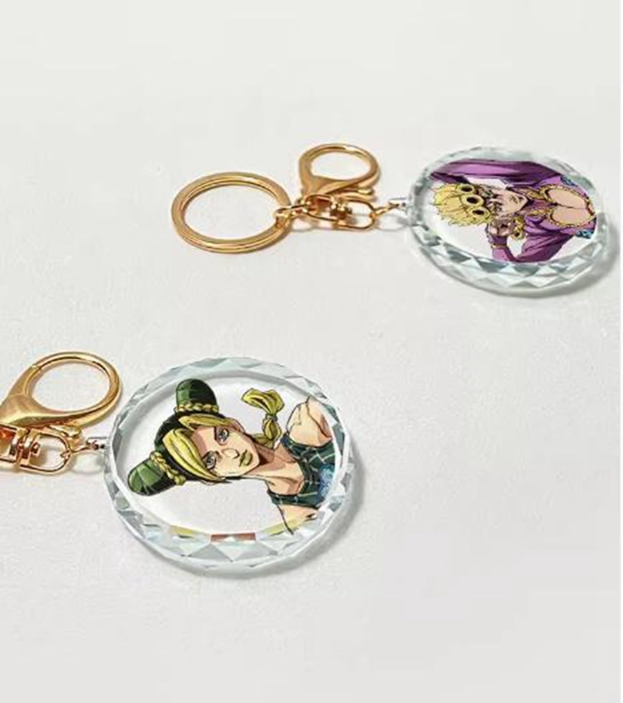 Amazon.co.jp: ジョジョの奇妙な冒険 キーホルダー クリスタル